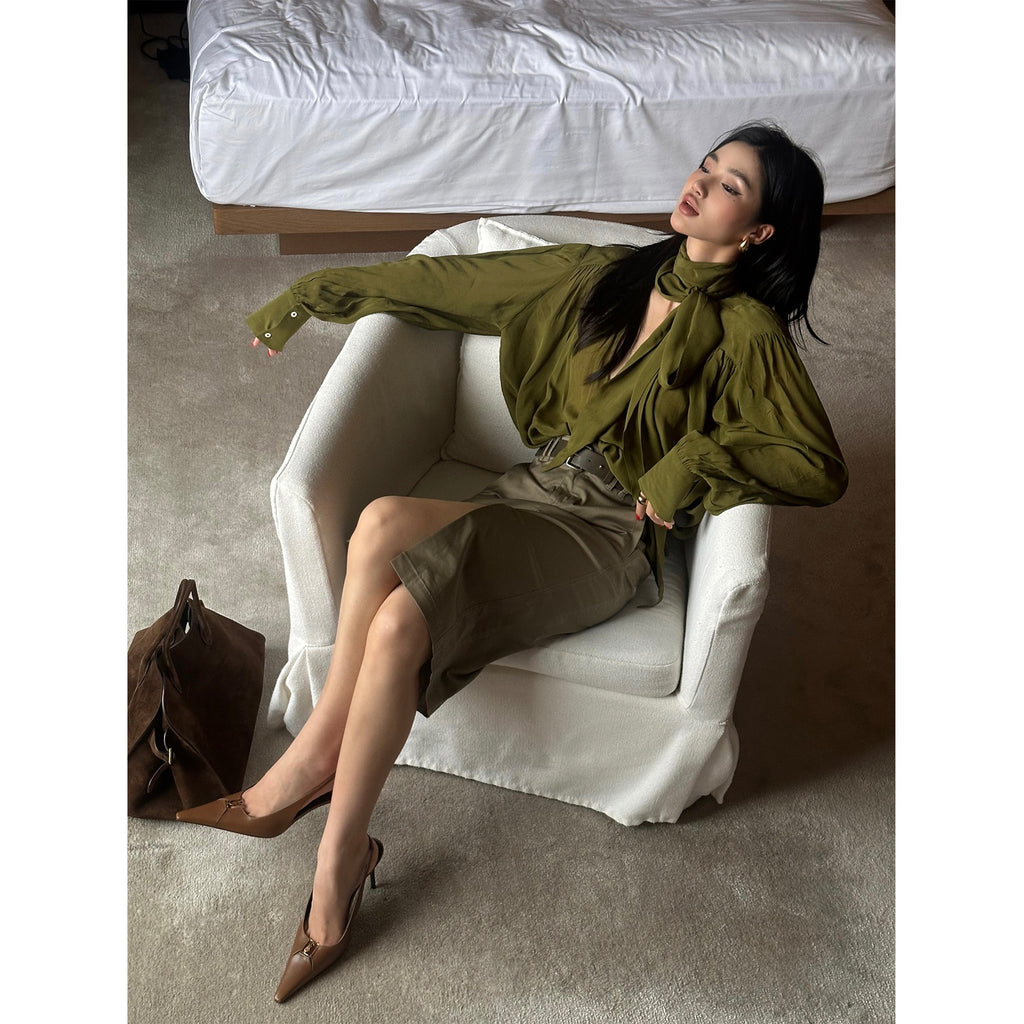 rovente_Lightweight_Minimal_Commuter_Loose_V-neck_Solid_Green_Pullover_Longsleeve_Blouses_MISSTT