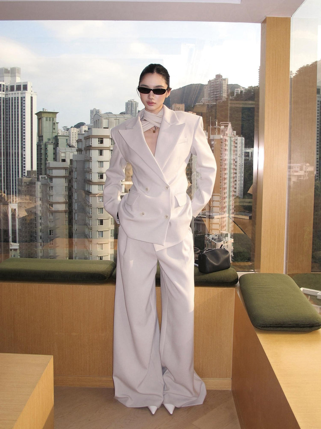 rovente Relaxed Pocket Double Breasted Notch Lapel Women Office White Top & Pants Sets