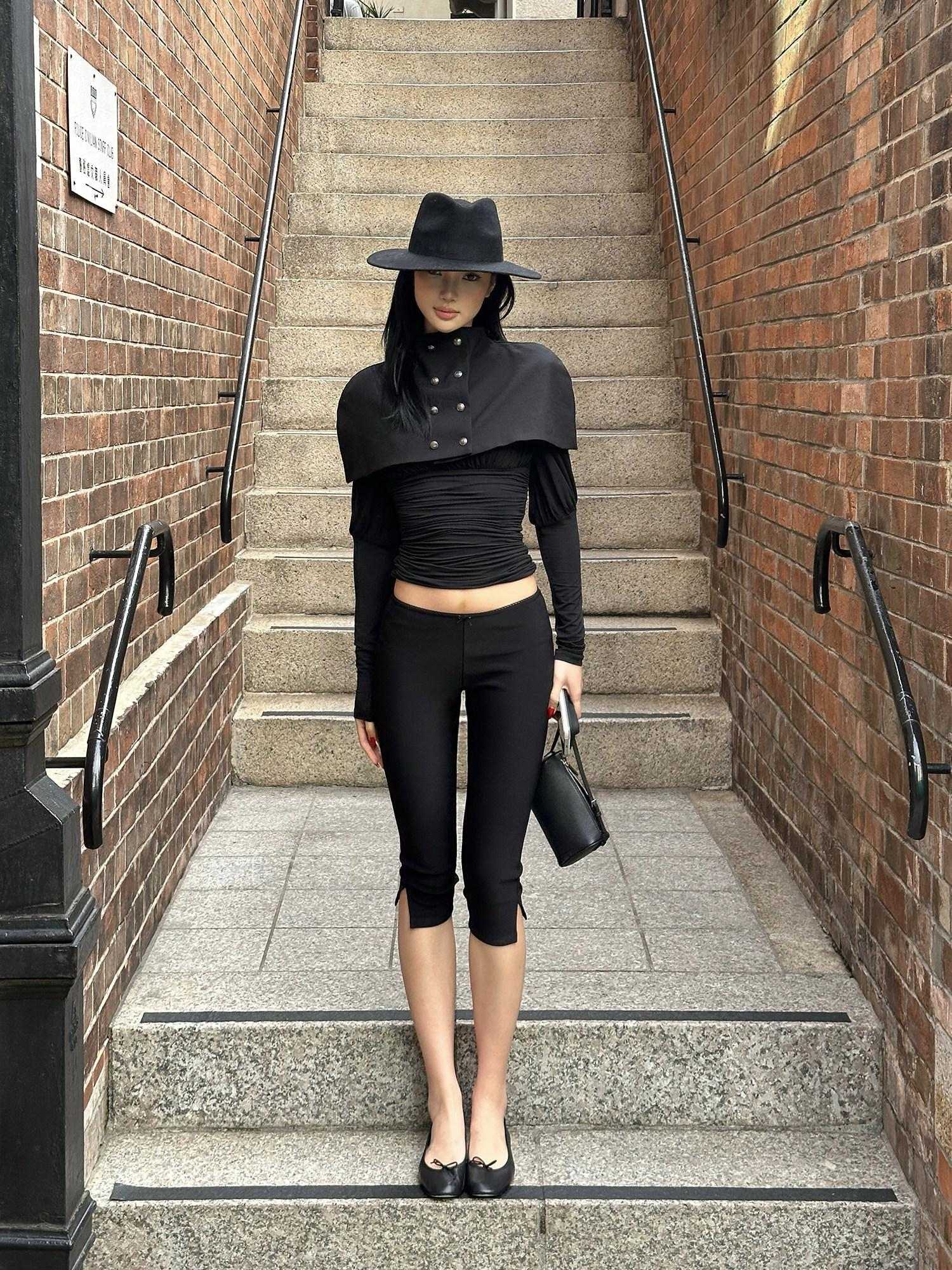 rovente Elegant Stand Collar Short Solid Polyester Women Banquet Long Sleeve T-Shits