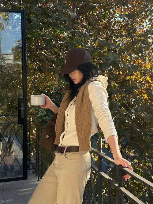 rovente 100 Percent Wool Casual Regular Button Front Women Crewneck Almond Cadigans
