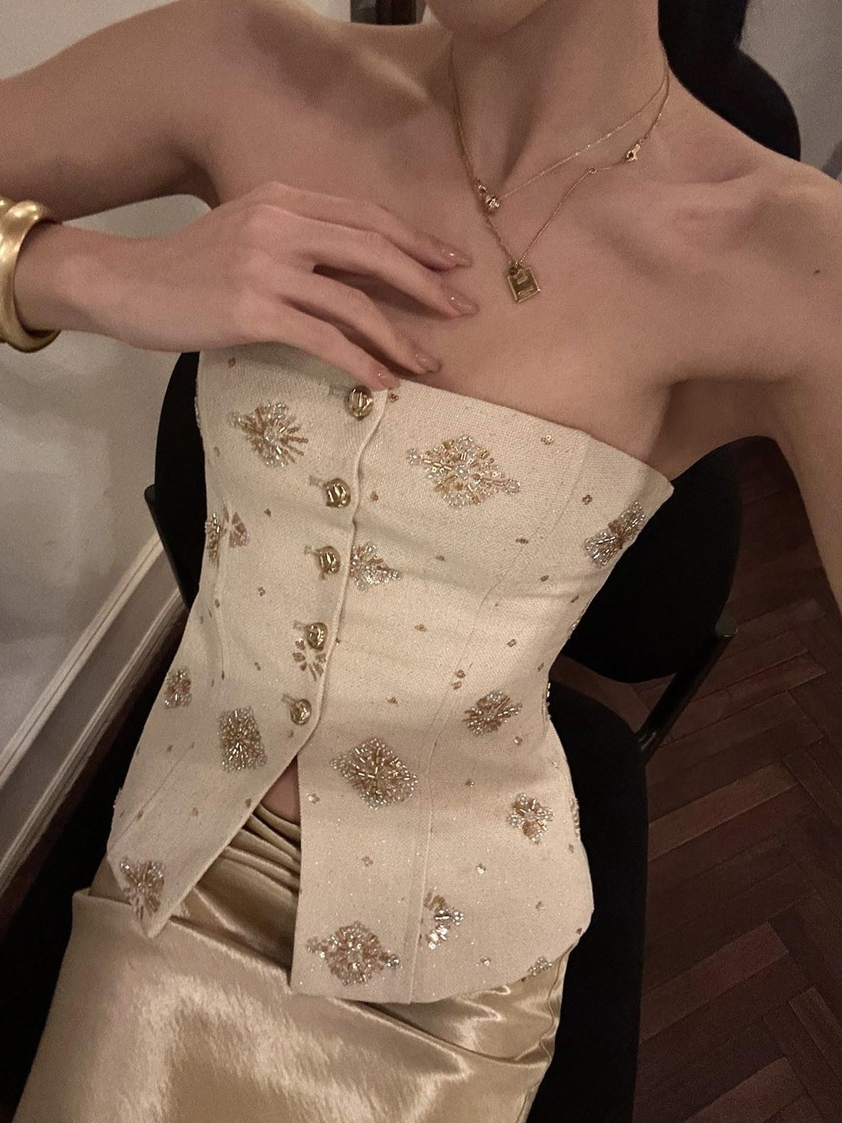 rovente Embroidered Cotton Strapless Slim Fit Elegant Women Party Travel Camisoles