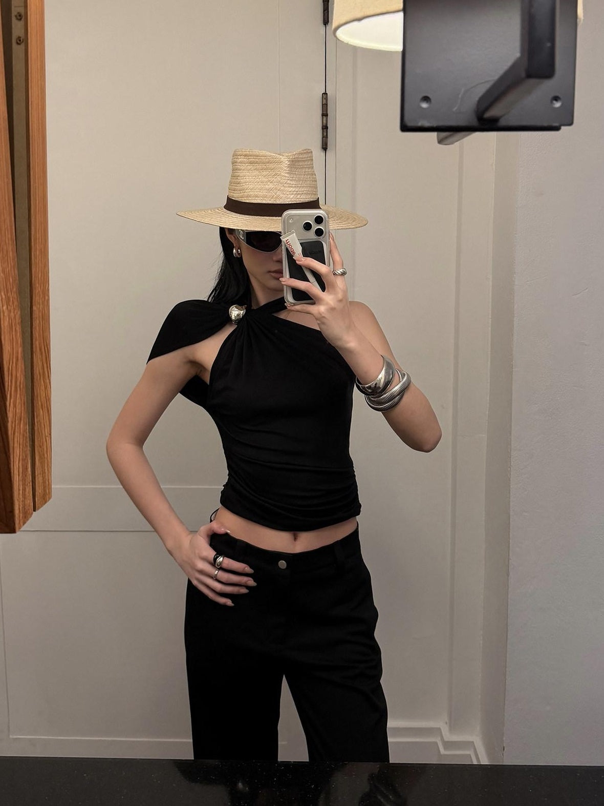 rovente Lyocell Breathable Stretch Elegant Slim 3D Detail Women Halte Cop Tops