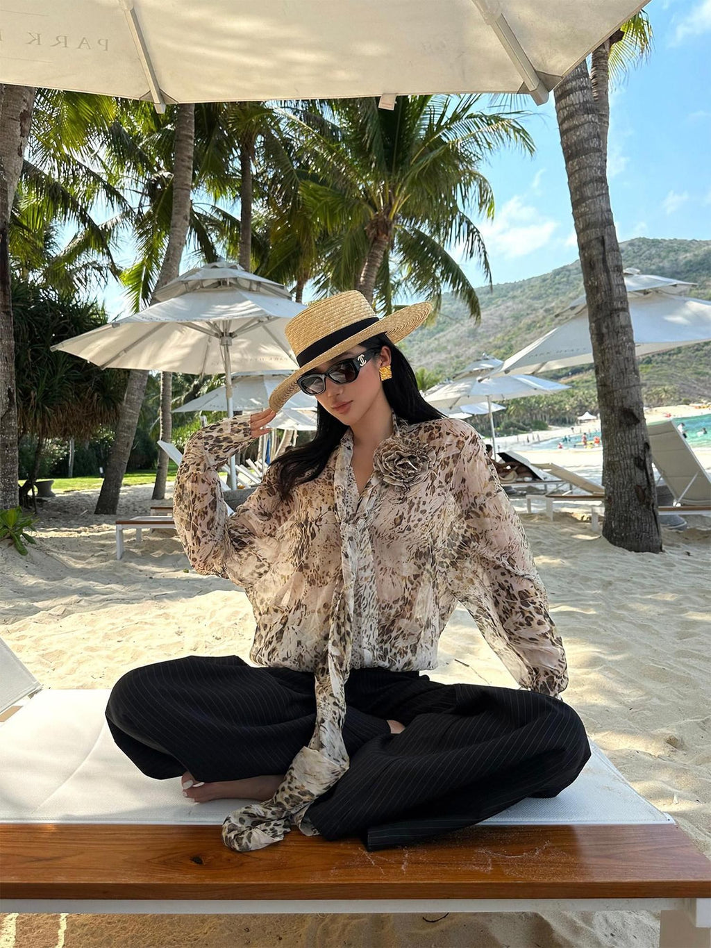rovente Cooling Lightweight Loose Tie Neck Long Sleeve Leopard Print Women Office Shits
