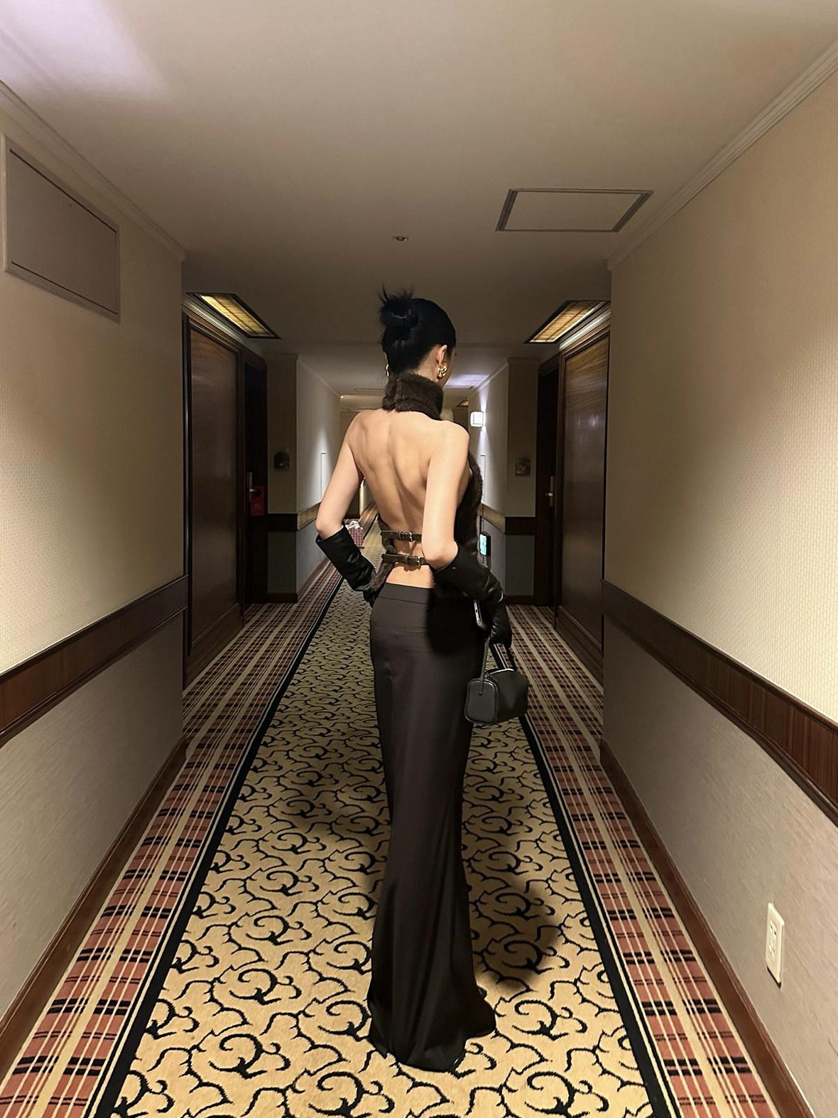 rovente Lined Back Slit Minimalist Low Waist Pencil Skirt With Pockets Brown Maxi Skits