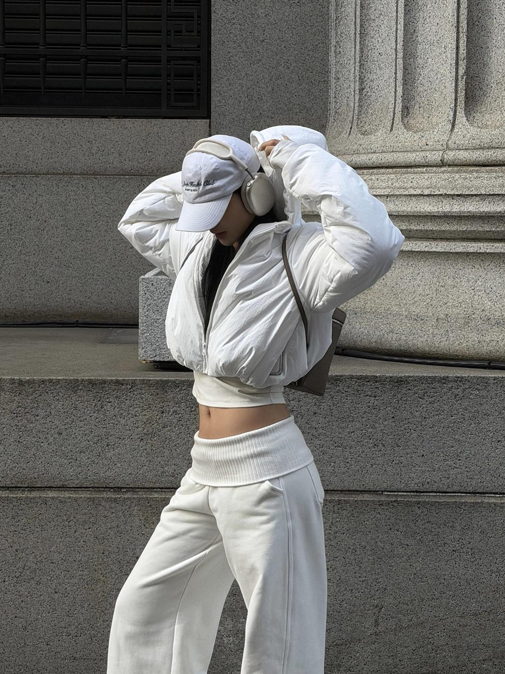 rovente Warm Thick Hooded Loose Minimal Commuter Nylon Zipper Pocket White Puffe Jackets