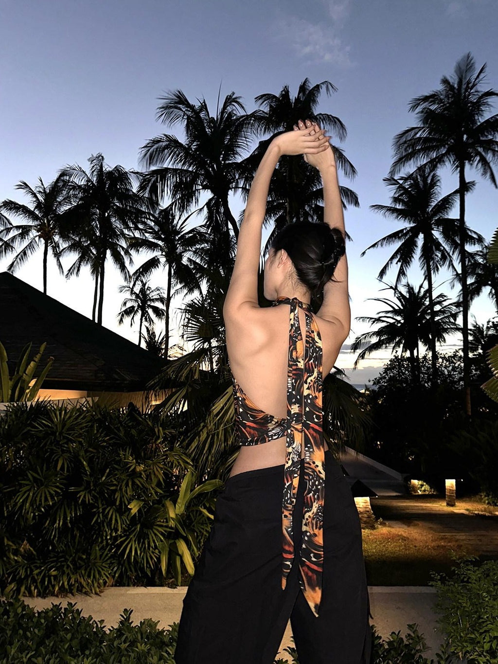 rovente Breathable Slim Fit Halter Neck Women Printed Tank Top Halte Cop Tops