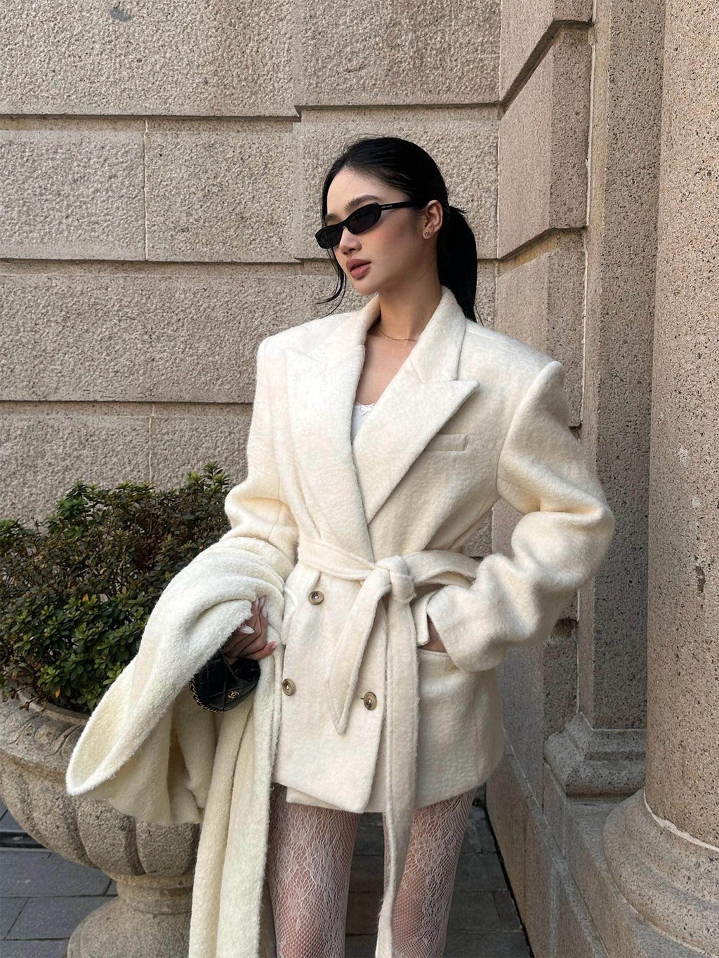 rovente Warm Wool Blend Double Breasted Oversized Commuter Women Ivory Shawl Wool Coats