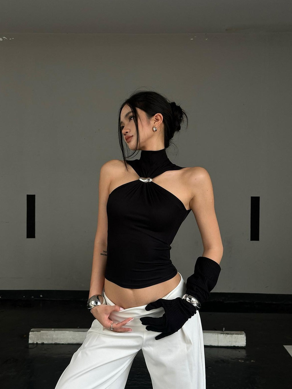 rovente Soft Lyocell Original Slim Halter Crop Women Black Solid Tank Camisoles