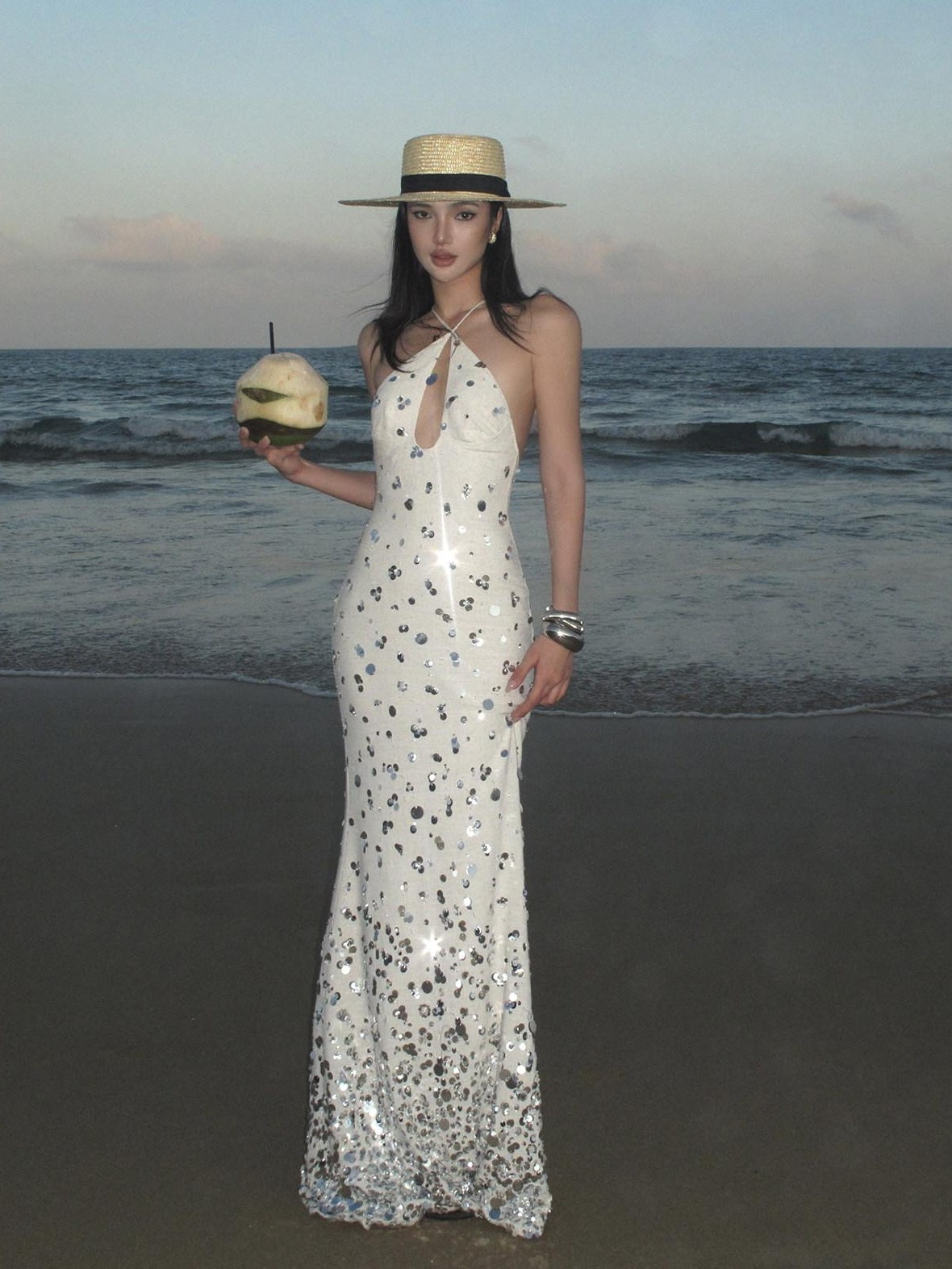 rovente Shimmer Spaghetti Strap Mermaid Dress Elegant Travel Linen Blend Maxi Desses
