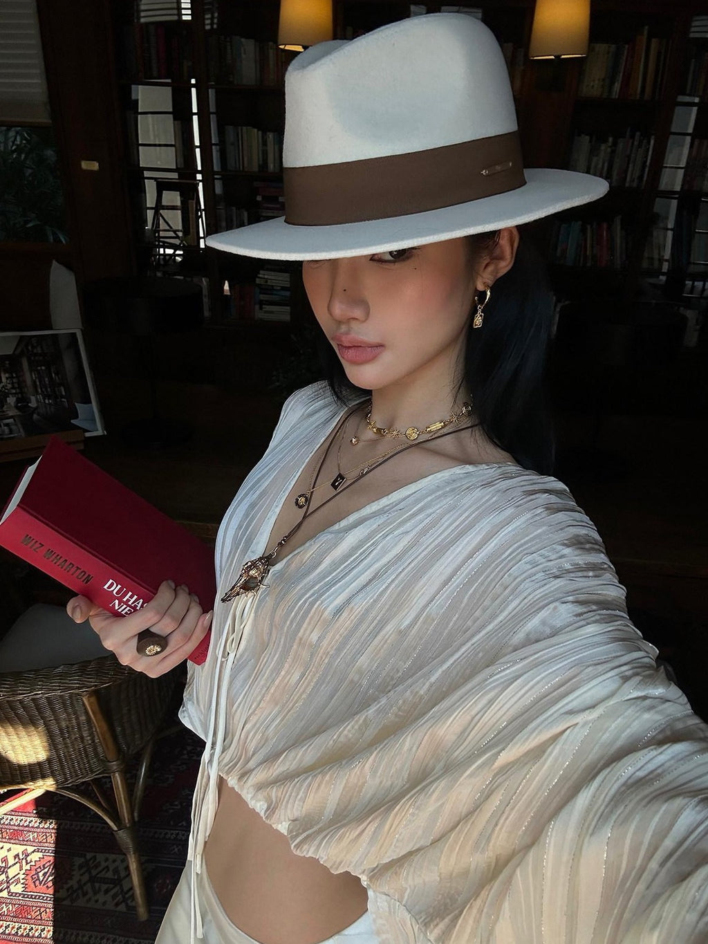 rovente Breathable Elegant V-neck Tie Cardigan Women White Long Sleeve Cop Tops