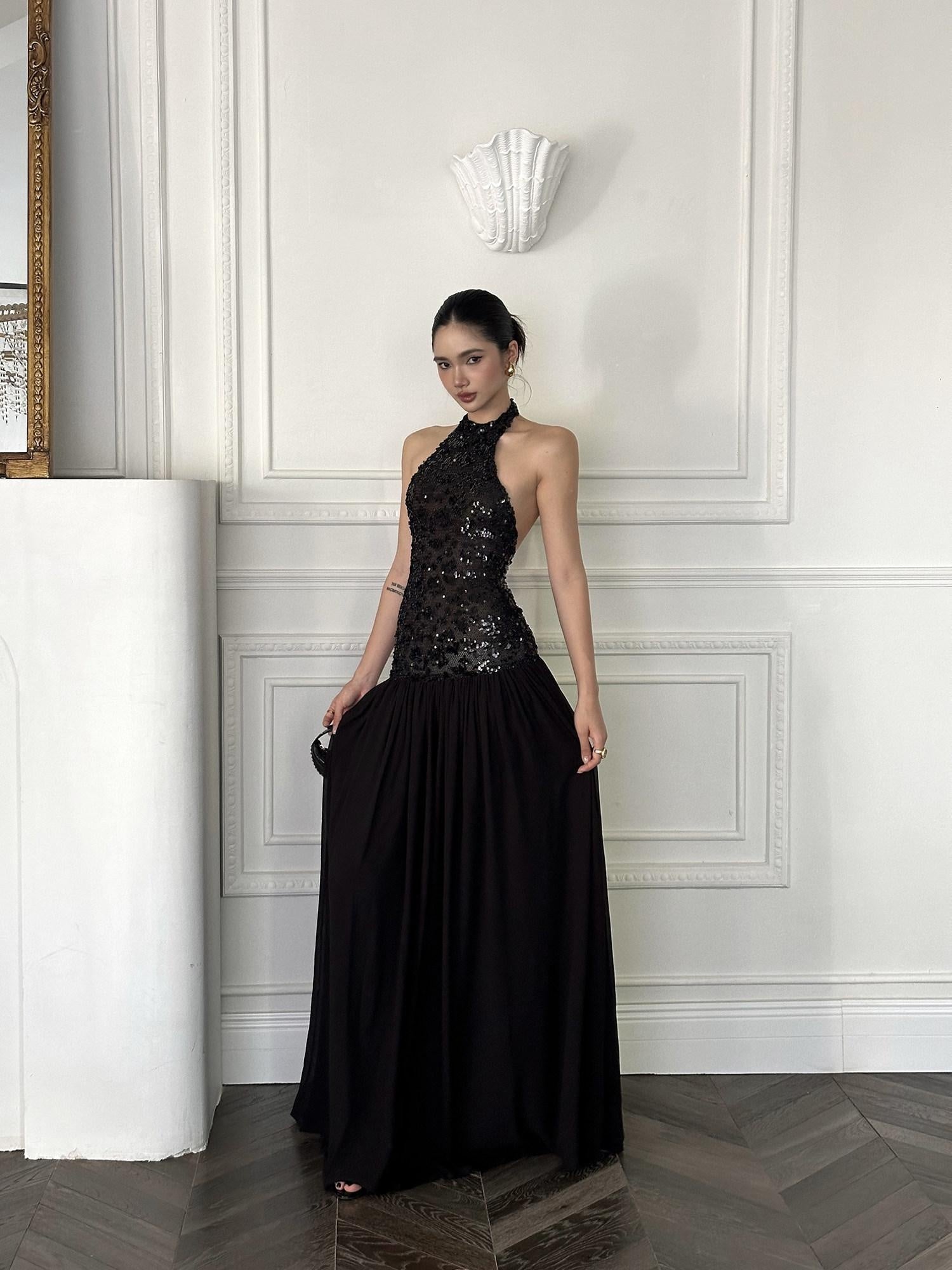 rovente Elegant Sequin Halter Natural Waist Party Black Stretch Maxi Desses