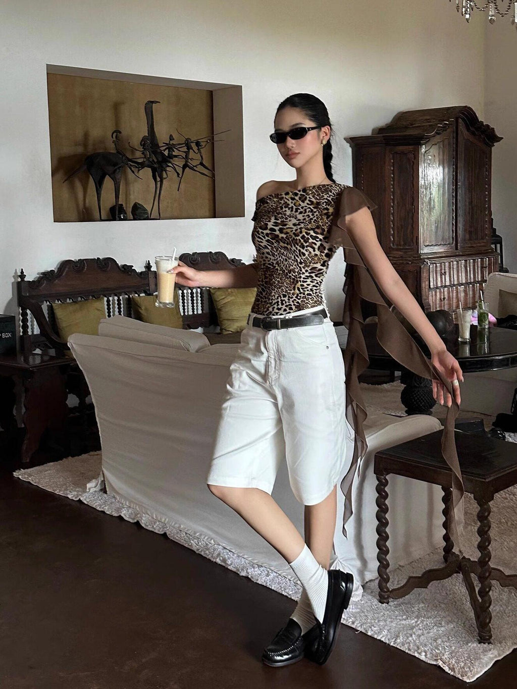 rovente Stretch Polyester Edgy Slim Cropped Asymmetric Leopard Print Shot Sleeve T-Shits