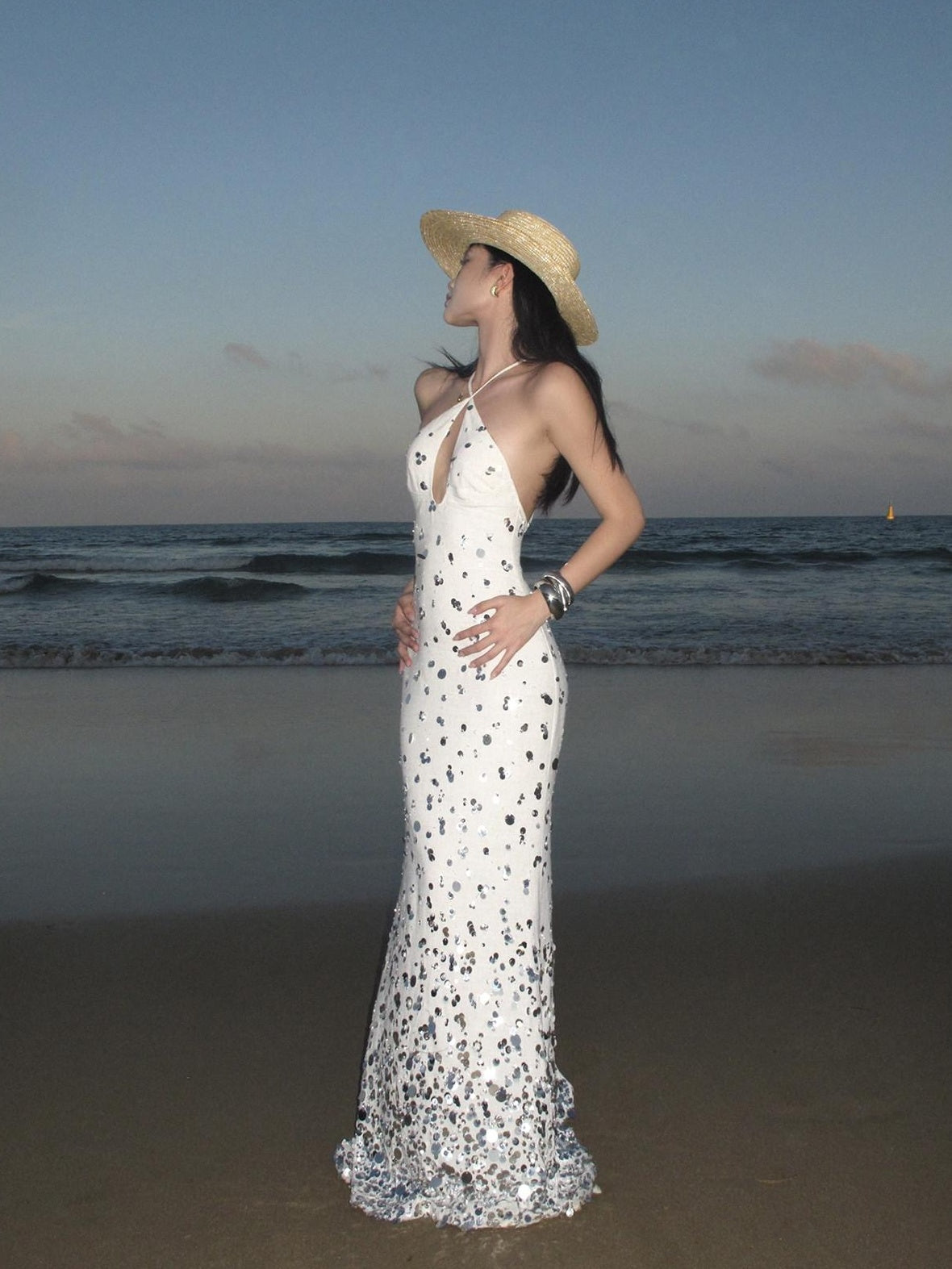 rovente Shimmer Spaghetti Strap Mermaid Dress Elegant Travel Linen Blend Maxi Desses