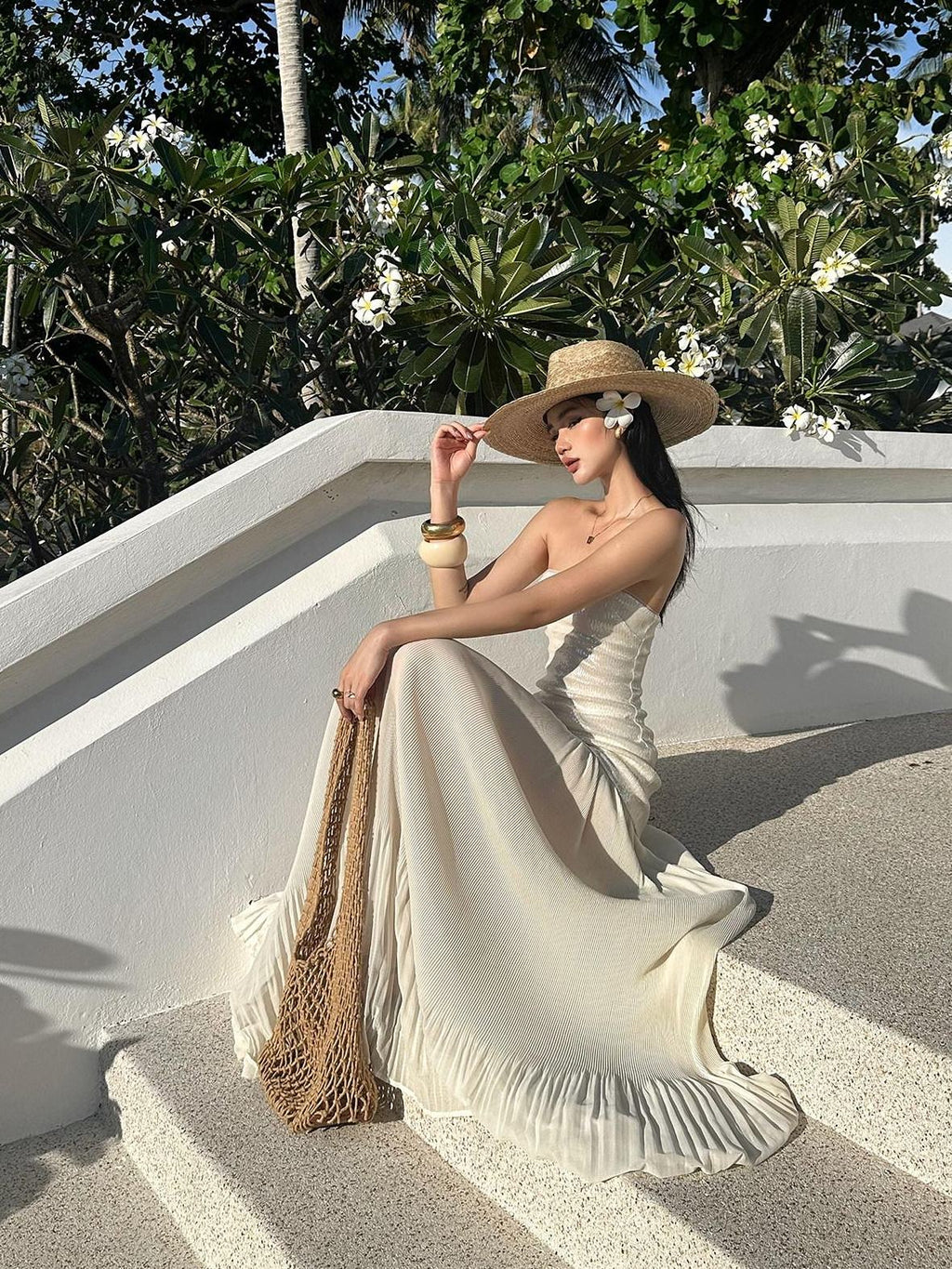rovente Elegant Sequin Strapless Slim Fit Natural Waist Travel Women Beige Maxi Desses