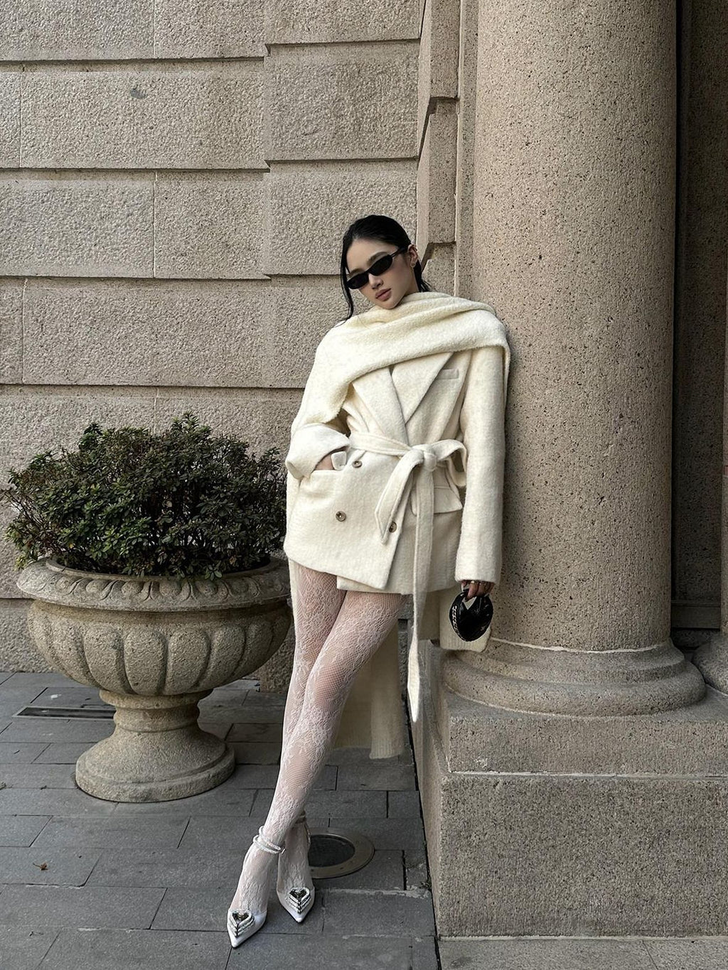 rovente Warm Wool Blend Double Breasted Oversized Commuter Women Ivory Shawl Wool Coats
