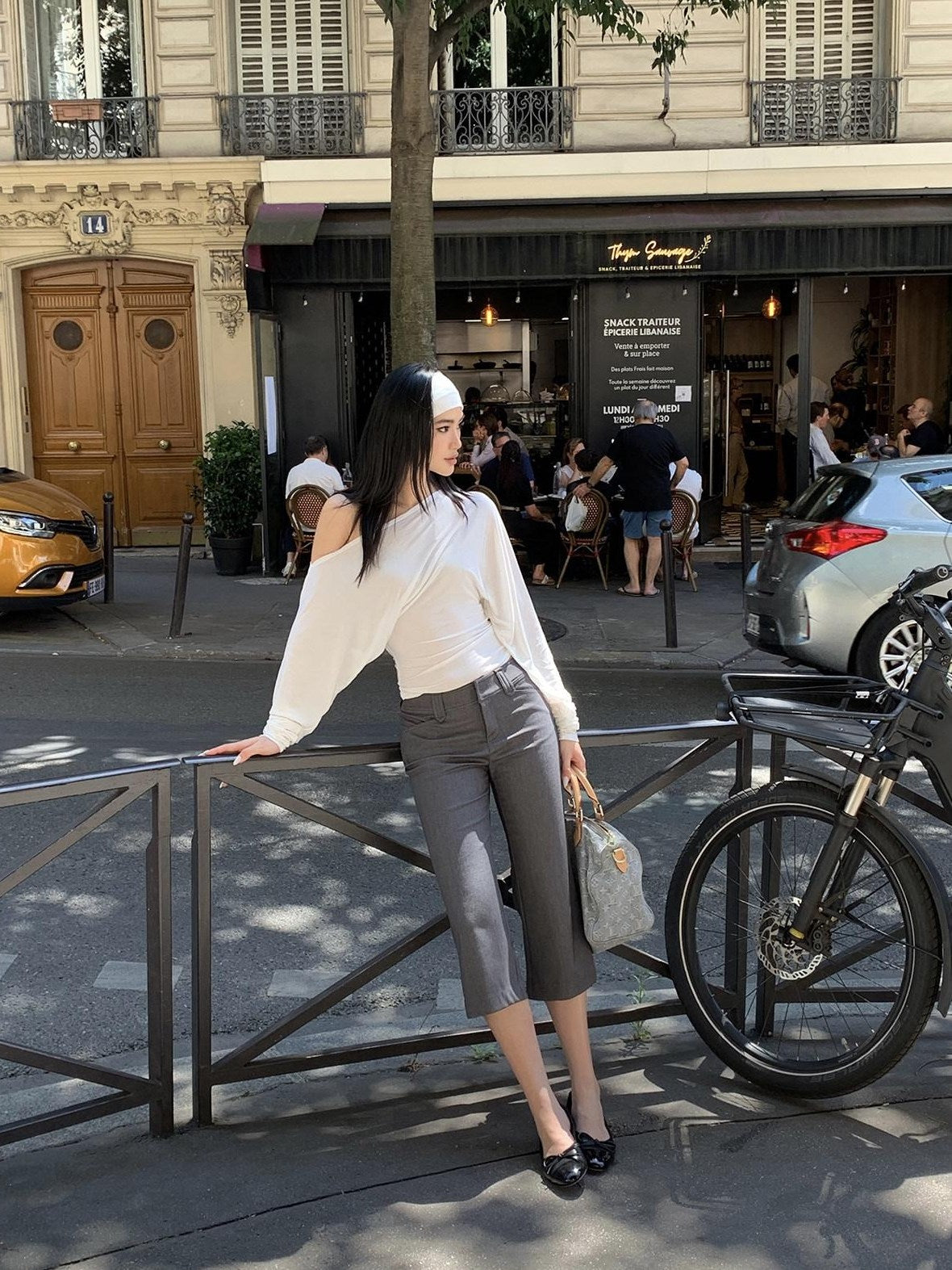 rovente Lyocell Stretch Minimal Loose Diagonal Neck Women Black Long Sleeve T-Shits