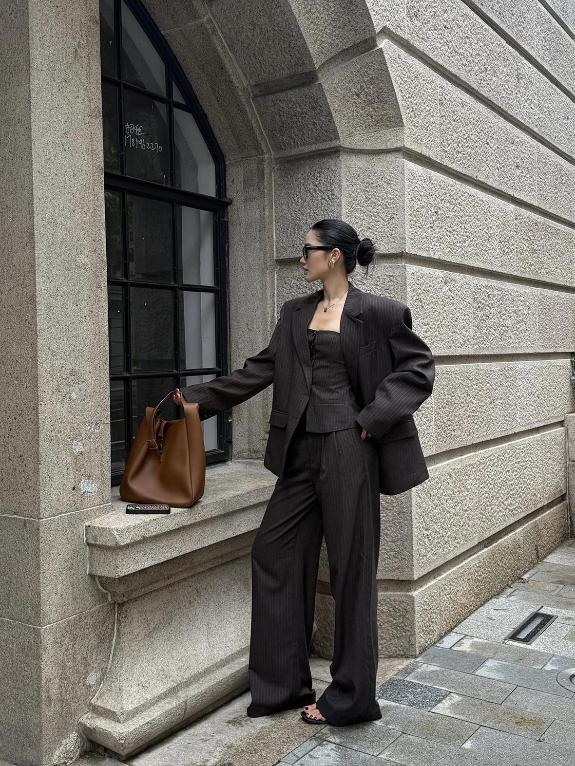 rovente Elastic Waist Minimalist Stripe Workwear Women Pocket Brown Wide Leg Pants