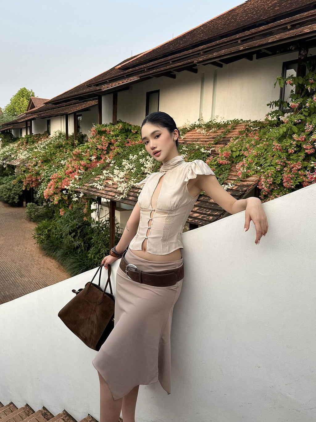 rovente Breathable Cotton Blend Slim Fit Crewneck Light Khaki Casual Shot Sleeve T-Shits