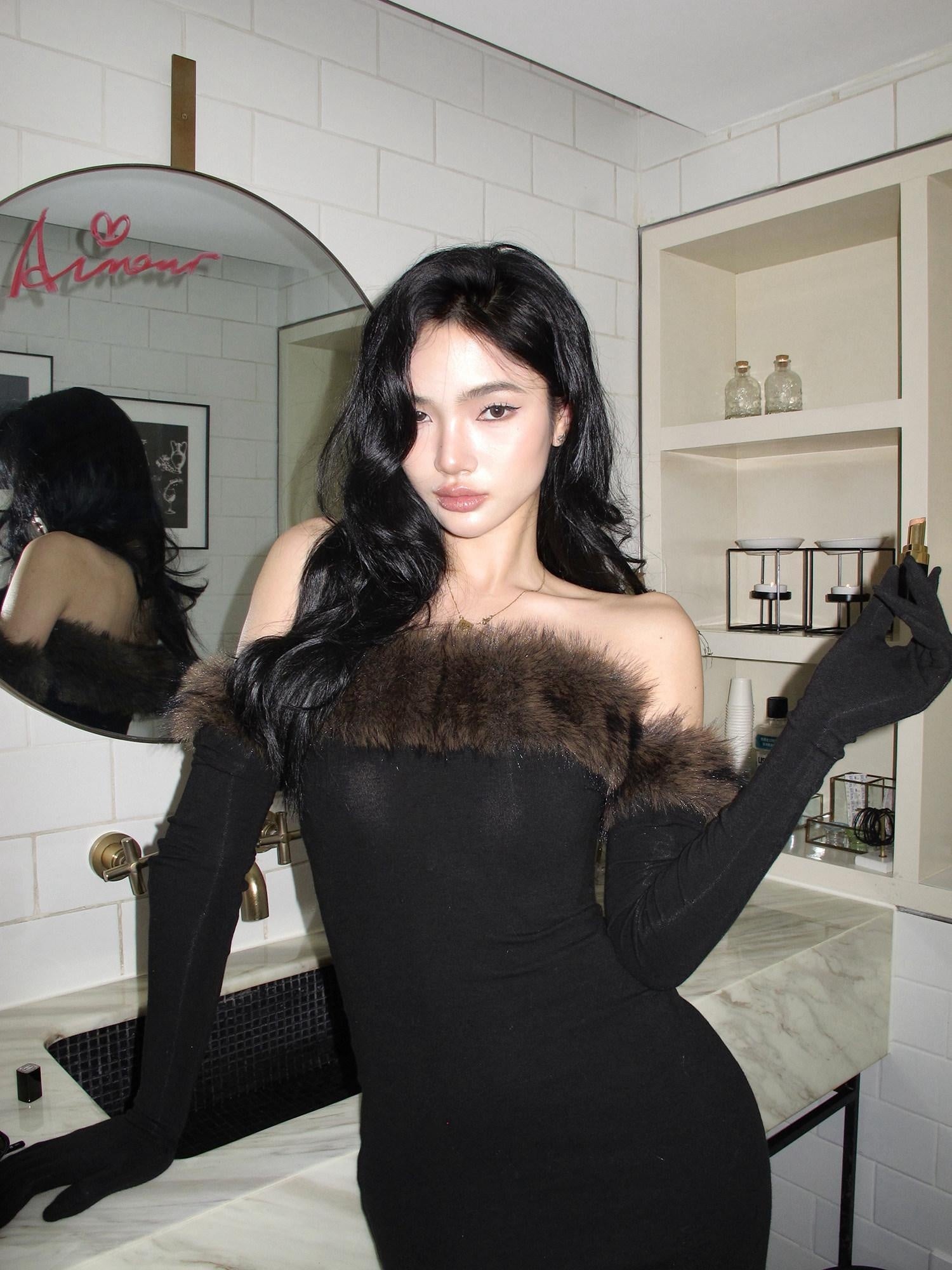 rovente High Stretch Elegant Slim Fit Strapless Knit Black Gloves Included Maxi Desses